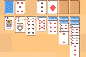 Korten är arrangerade i rader med kattmotiv och traditionella symboler på en beige bakgrund