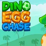 Tecknad grön dinosaurie med ett orange ägg i muntert landskap med texten Dino Egg Chase ovanför