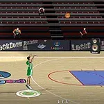 En tecknad basketspelare i gröna kläder kastar en boll mot en korg på en tom baskethall med tomma läktare i bakgrunden