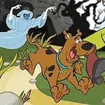En tecknad scen där en skräckslagen man och en hund springer bort från ett spöke i en mörk skogsmiljö