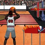 En basketspelare i en vit dräkt med nummer 88 siktar mot korgen i en inomhusbasketplan, med en bollställning bredvid