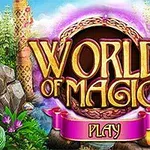 En färgglad och fantasifull illustration med texten World of Magic i stora bokstäver omgiven av lummig vegetation och dekorativa pelare